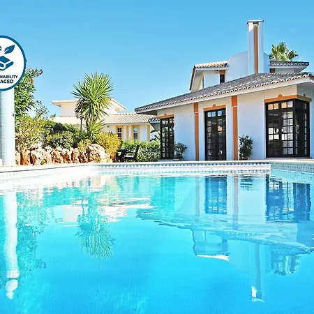 In With Private Pool Willa *