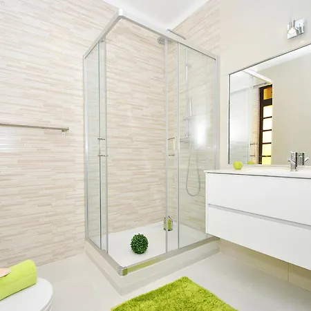 In With Private Pool *